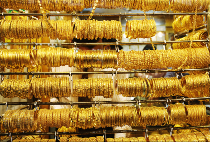 goldener schmuck